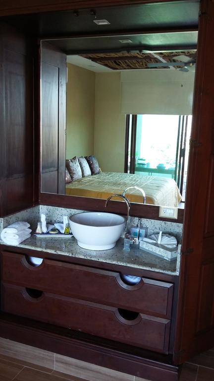 Deluxe Suite Sea View,943795486:JPEG